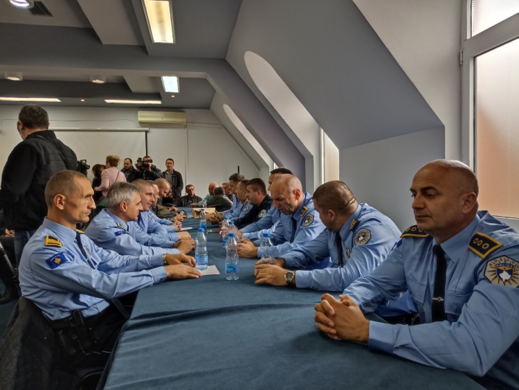 kosovska-policija-prihvatila-ostavke-srba-sa-severa-kosova